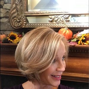 Meet your Posher, Denise